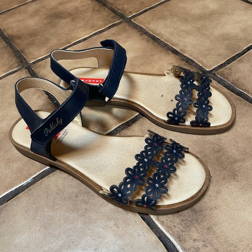 Pablosky Kids shoes size 36